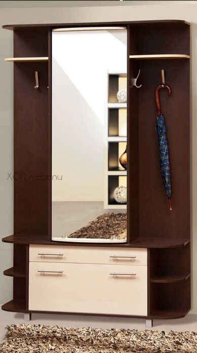 Продавам гардеробче за коридор