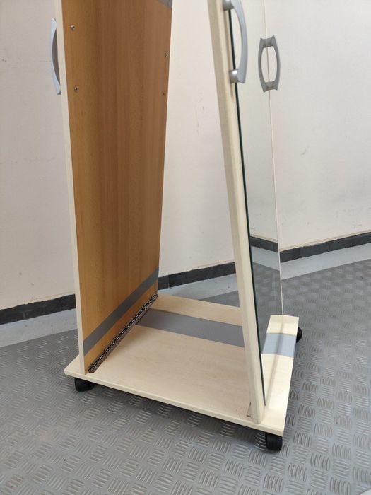 Двустранно огледало подвижно 182/45 см.