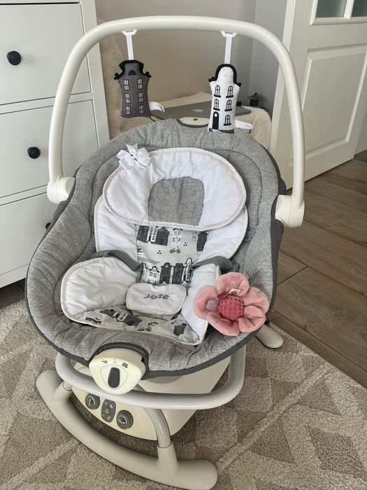 Бебшка Люлка / шезлонг Joie Sansa