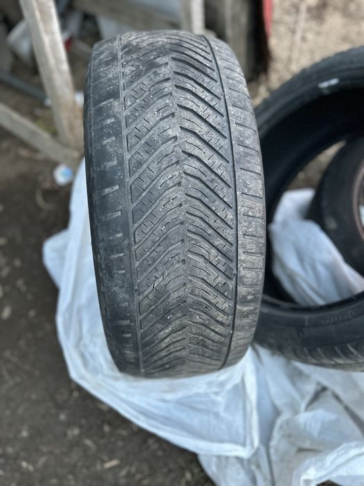 Anvelope iarnă 245/45 R18 Continental – set 4 bucăți