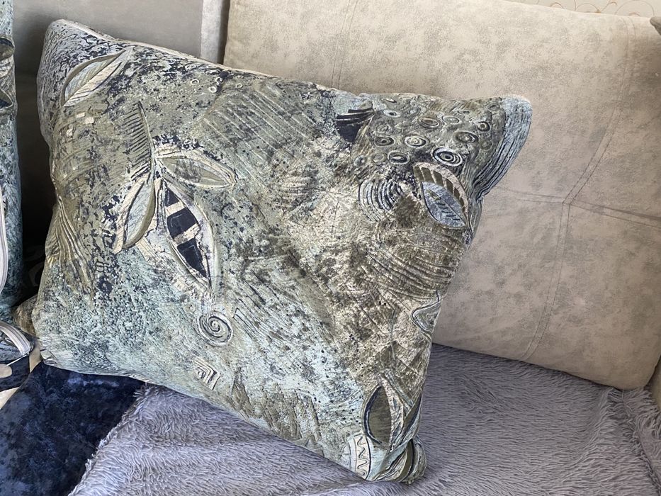 Продам подушки.В хорошем  состояний