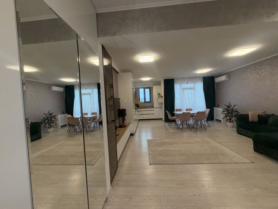 Apartament 3 camere, mobilat si utilat, parcare proprie, Cartier Albert