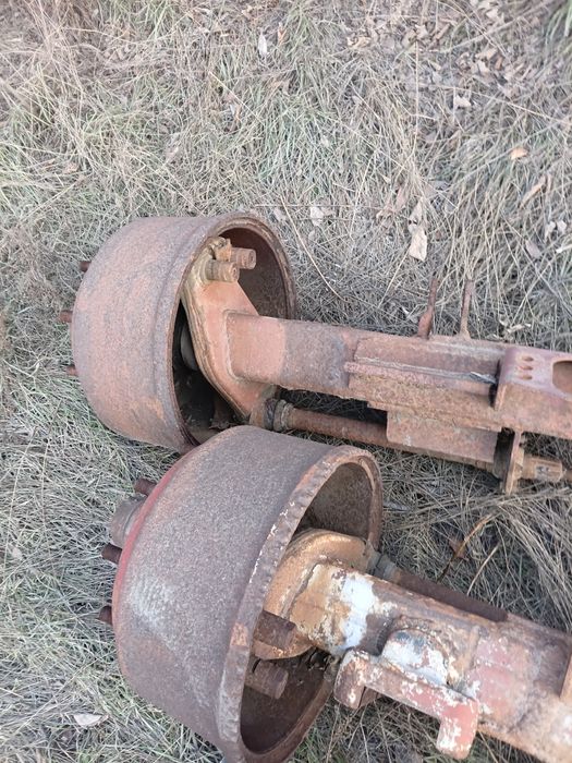 Продам оси на прицеп