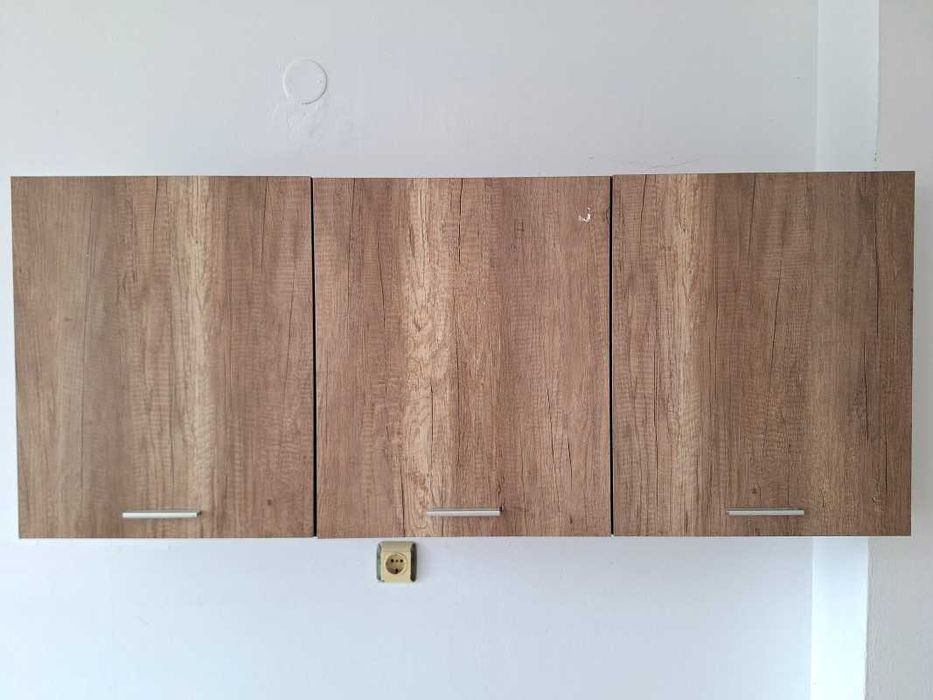 Кухня с мивка и смесител