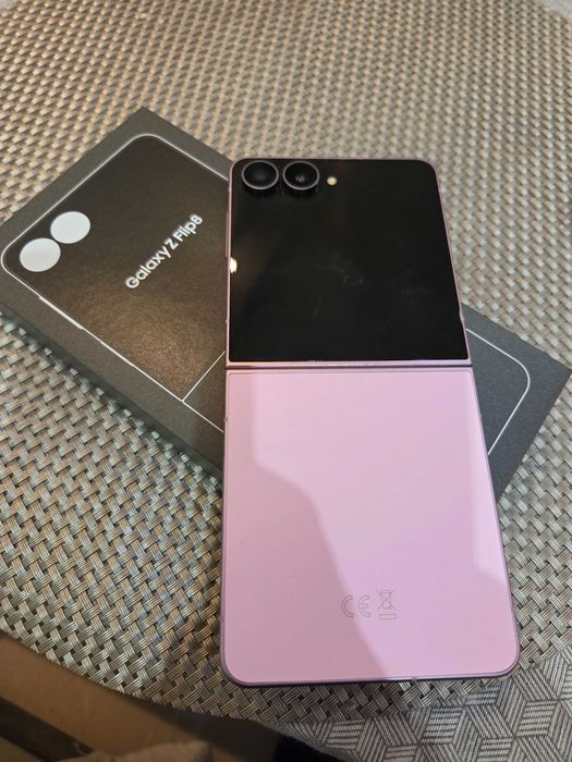Samsung Galaxy Z Flip8 / 256