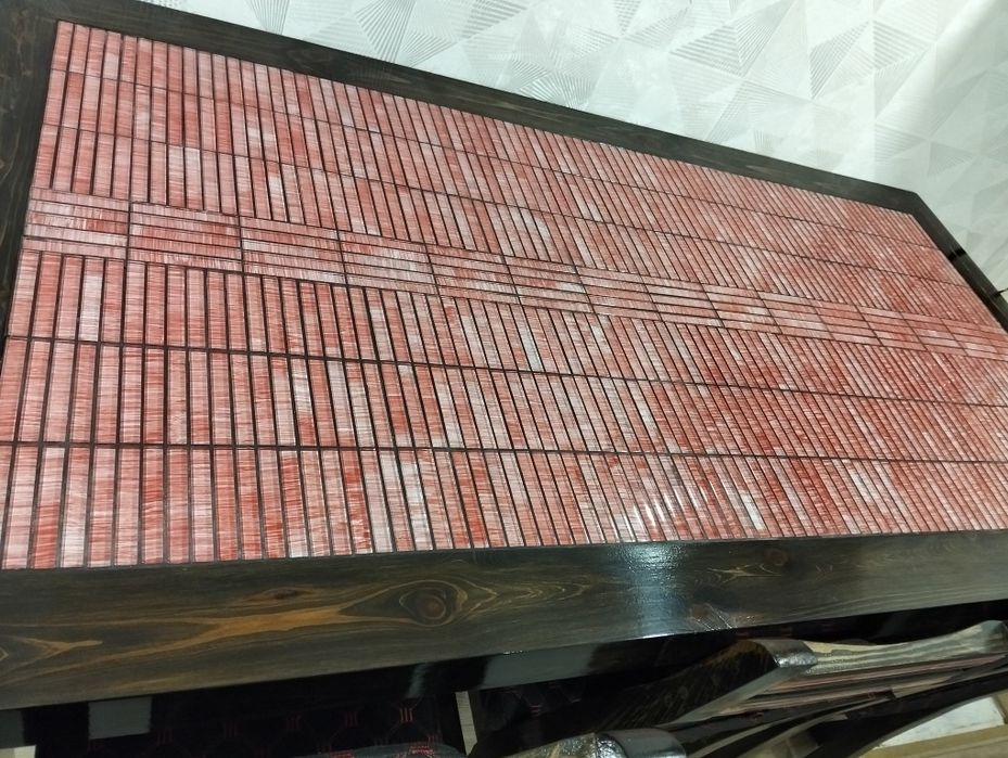 Новый комплект,Стол и стулья