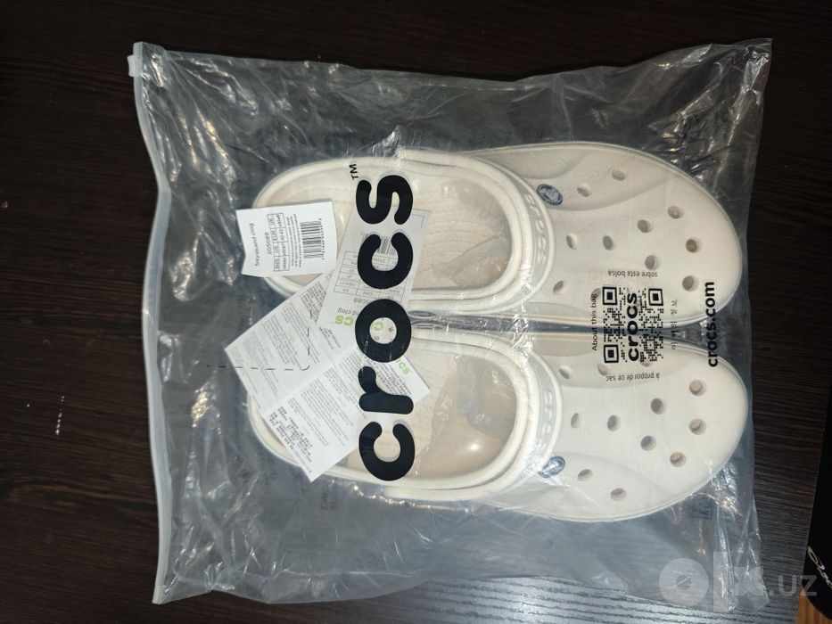 Белые Crocs — стильные и удобные
