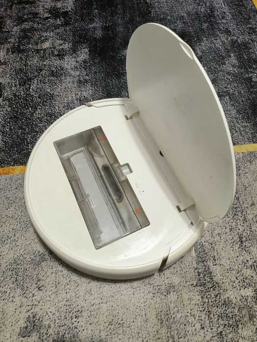 Продам робот пылесос