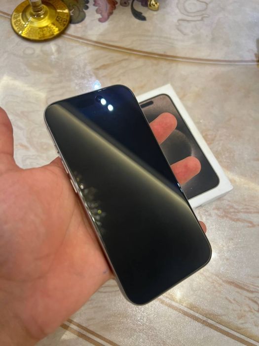 Iphone 15 pro srocha