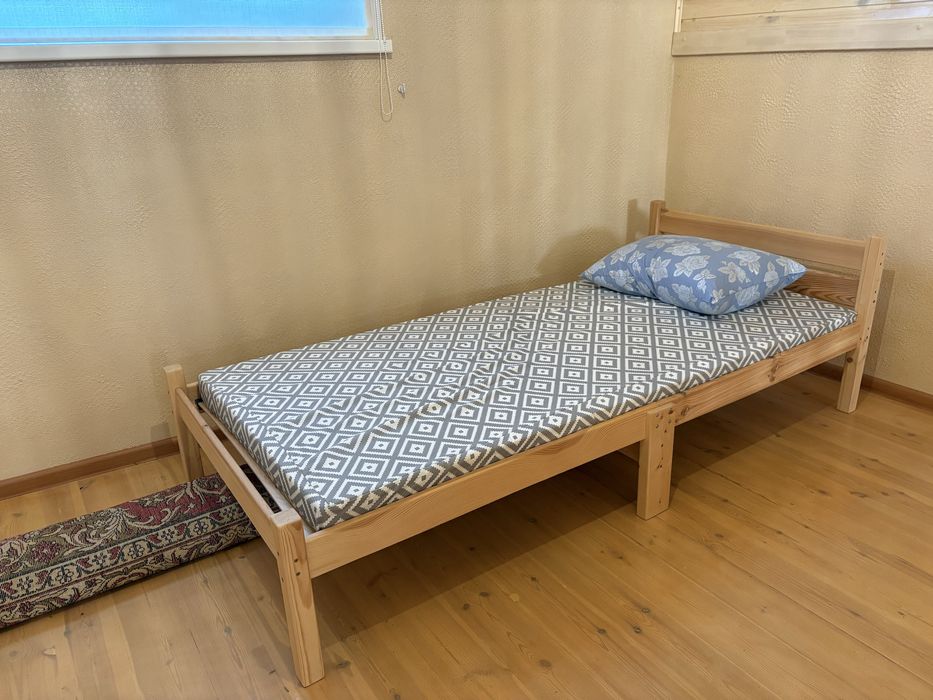Кровать 90*200 см деревянная