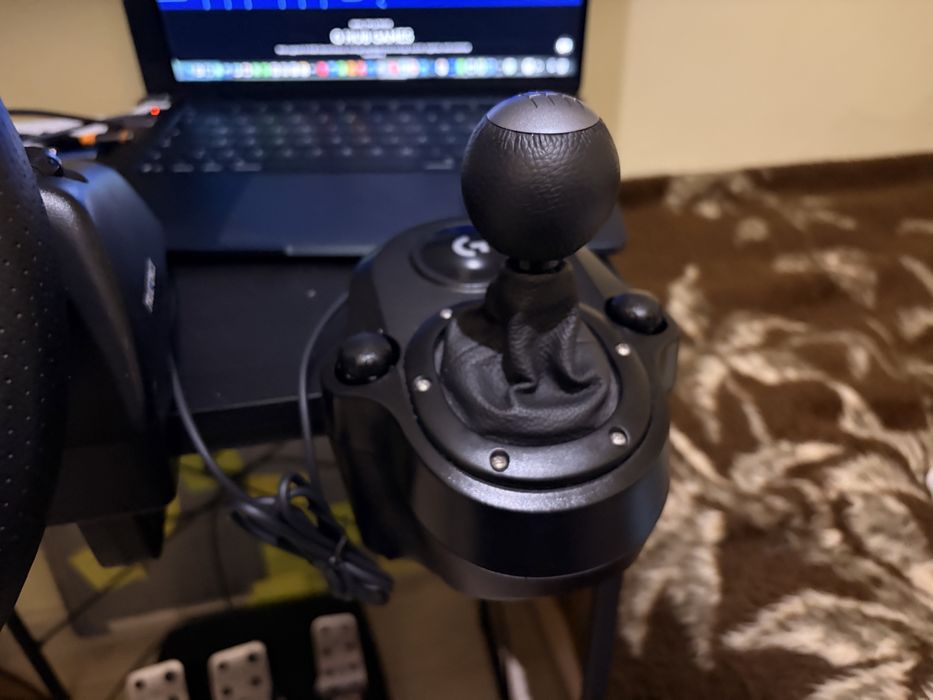 Волан Logitech G923 xbox & windows + Shifter шифтър