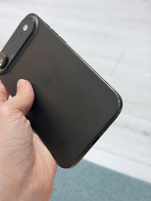 Продам Iphone 17air black 256gb.