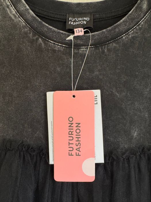 Продам платье для девочки новое