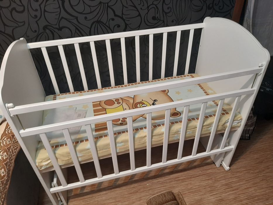 Кроватка детская