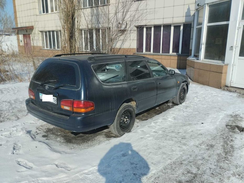 Toyota Camry 1993 г.
