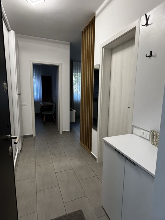 Închiriez garsonieră + loc de parcare pe Drumul Jilavei