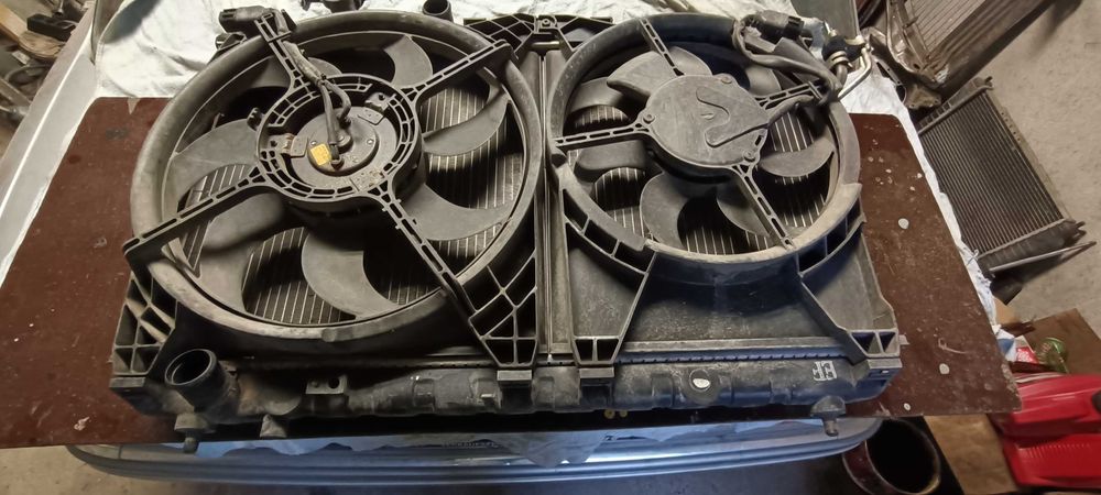 Радиатори и вентилатори за Хюндай Соната 2.0 2004 бензин