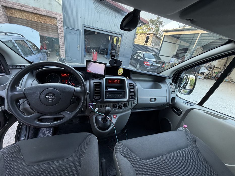 Opel Vivaro 2.0 CTDİ 114CP îgrijita