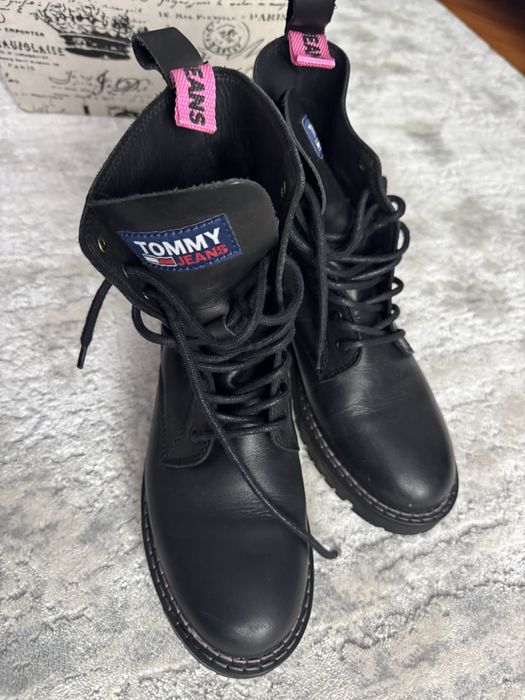 Ghete din piele Tommy hilfiger