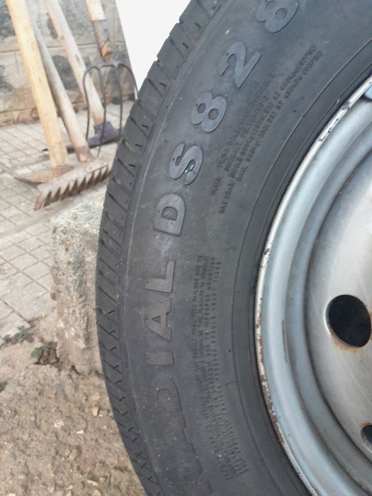 Бусови джанти с гуми