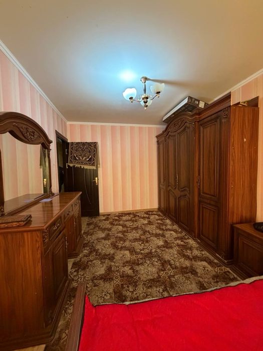 2 хонали шароити билан 8 микрорайонда