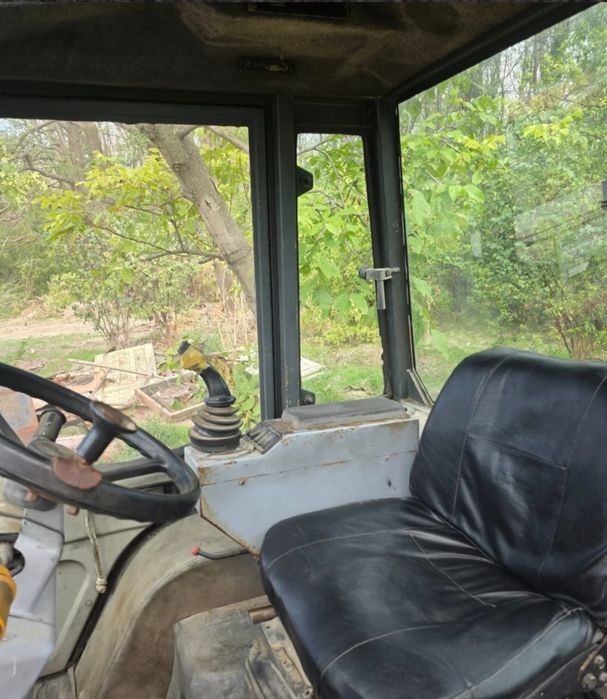 Телескопичен челен товарач