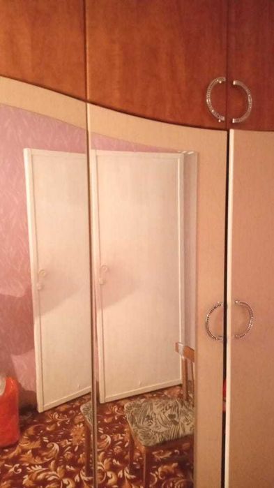 Шкаф плательный. Кресло