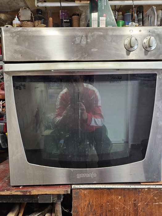 Фурна за  вграждане  Gorenje.