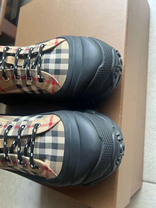 Burberry - зимни сникърси