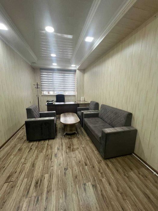 Джами 800м. Сдам в аренду офисы от 20кв.м. до 40кв.м. на 1 линии.