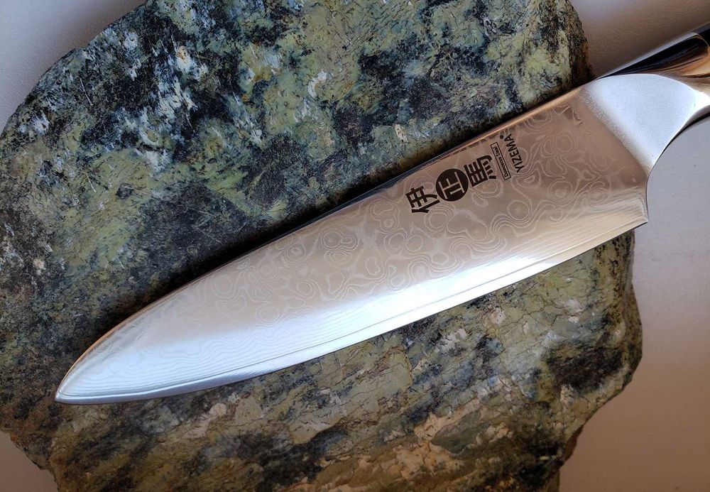 Cutit bucatarie otel japonez damasc VG10 - vanatoare, pescuit, camping