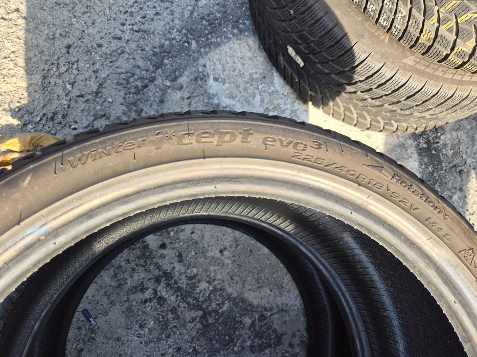 2 Anvelope de IARNA - 225/40/18 92V - HANKOOK Winter - CA NOI - DOT 2024 !