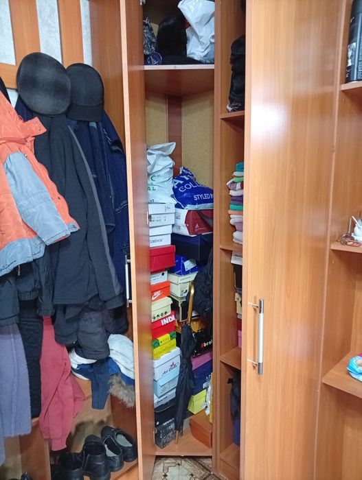 Мебель прихожка в хорошем сост