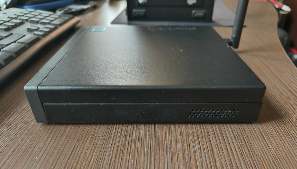 Мини компютър Lenovo ThinkCentre M720Q