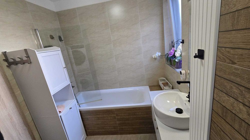 PF - Chirie apartament 3 camere finisaje excelente + cu terasa mare Str. Augustin Presecan (cart. Andrei Muresanu) - video detaliat la cerere