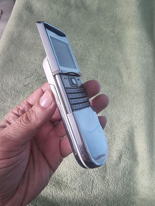 Vând Nokia 8800 Sirocco Silver