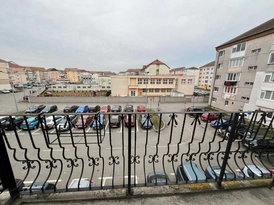 Proprietar închiriez apartament 3 camere strand sibiu