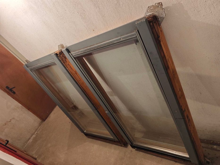 Покривен прозорец