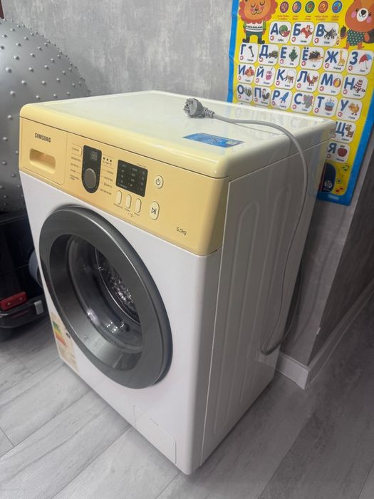 Продам стиральную машину