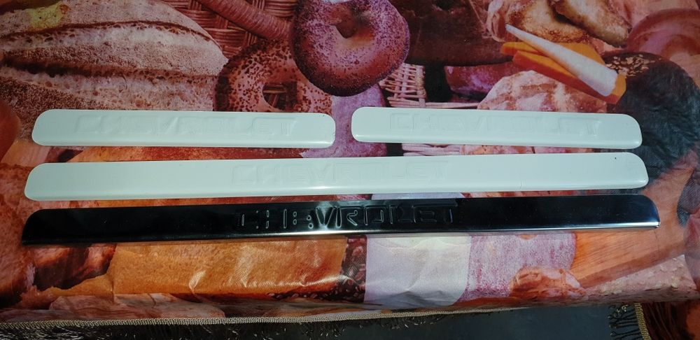 Накладка на бампер