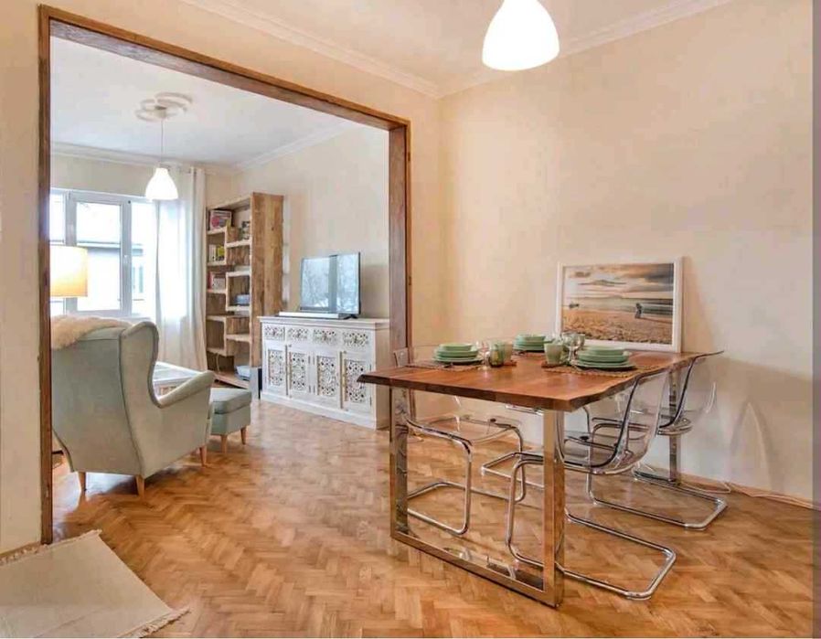 Дава се под наем Двустаен апартамент в София, Център - 60 кв.м за 750 € - Снимка #1