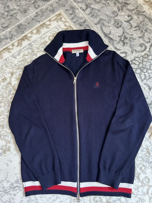 Продам кардиган Moncler