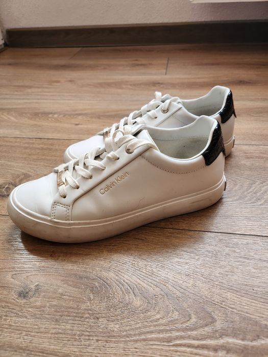 Оригинални обувки 37 номер