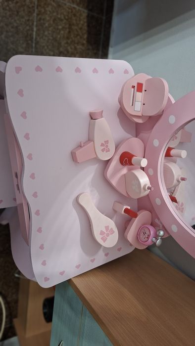 Тоалетка за игра