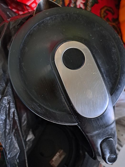 Электрический чайник от фирмы Haley.