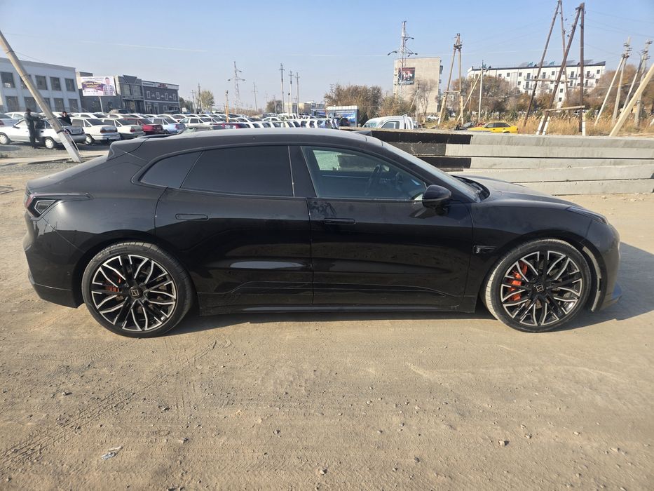 Zeekr 001 You Z Sport eng fulli 2024 yil