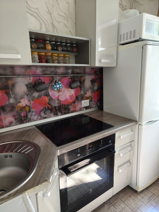 Продам 2 комнатную квартиру
