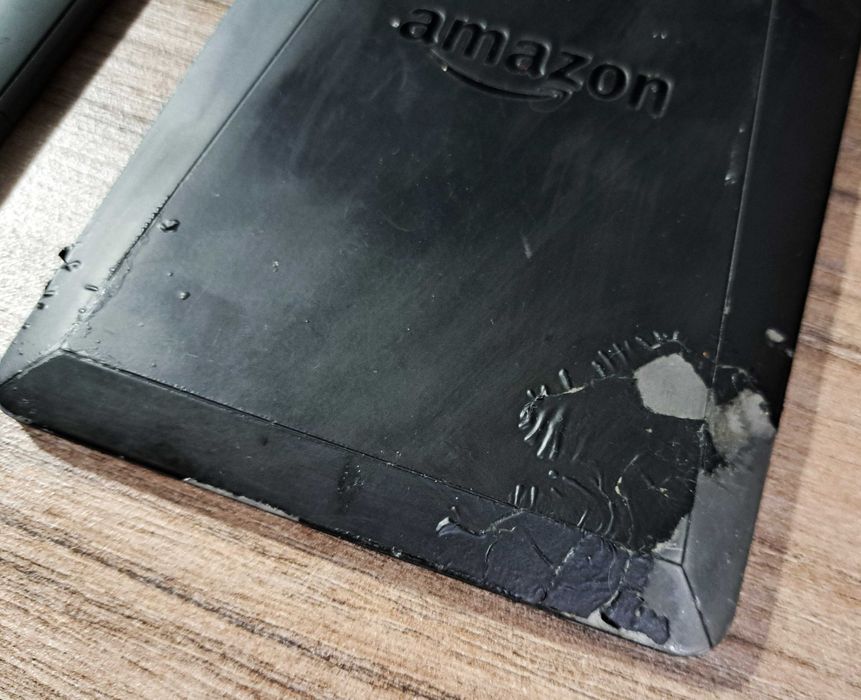 Lot 2 Amazon Kindle defecte