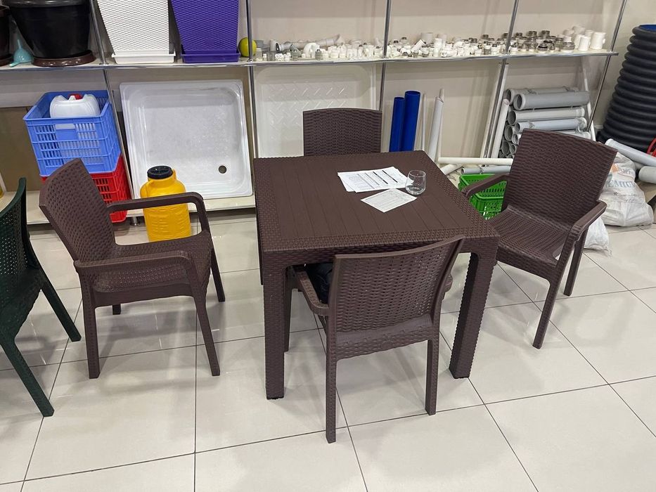 Cafe va oshxona (dachniy)uchun stol stullar.  OT