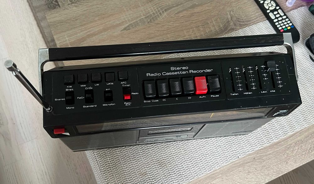 Casetofon retro SABA RCR 394 Stereo – Piesă de colecție anii ’80